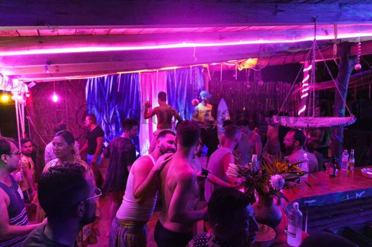 La Maxima & Lgbt Hotell Zipolite Exteriör bild