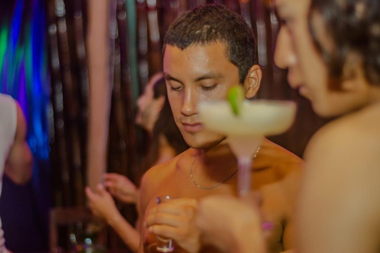 La Maxima & Lgbt Hotell Zipolite Exteriör bild
