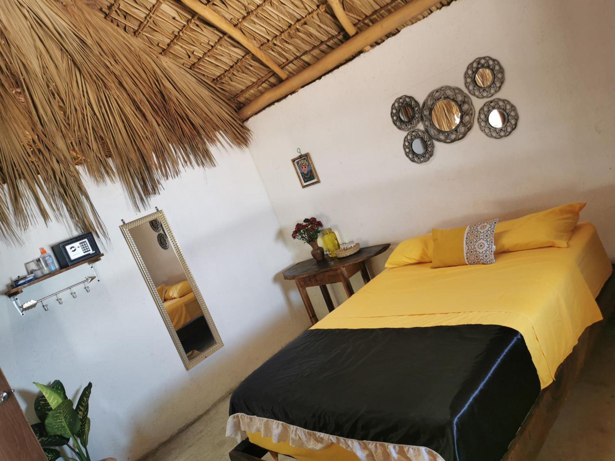 La Maxima & Lgbt Hotell Zipolite Rum bild