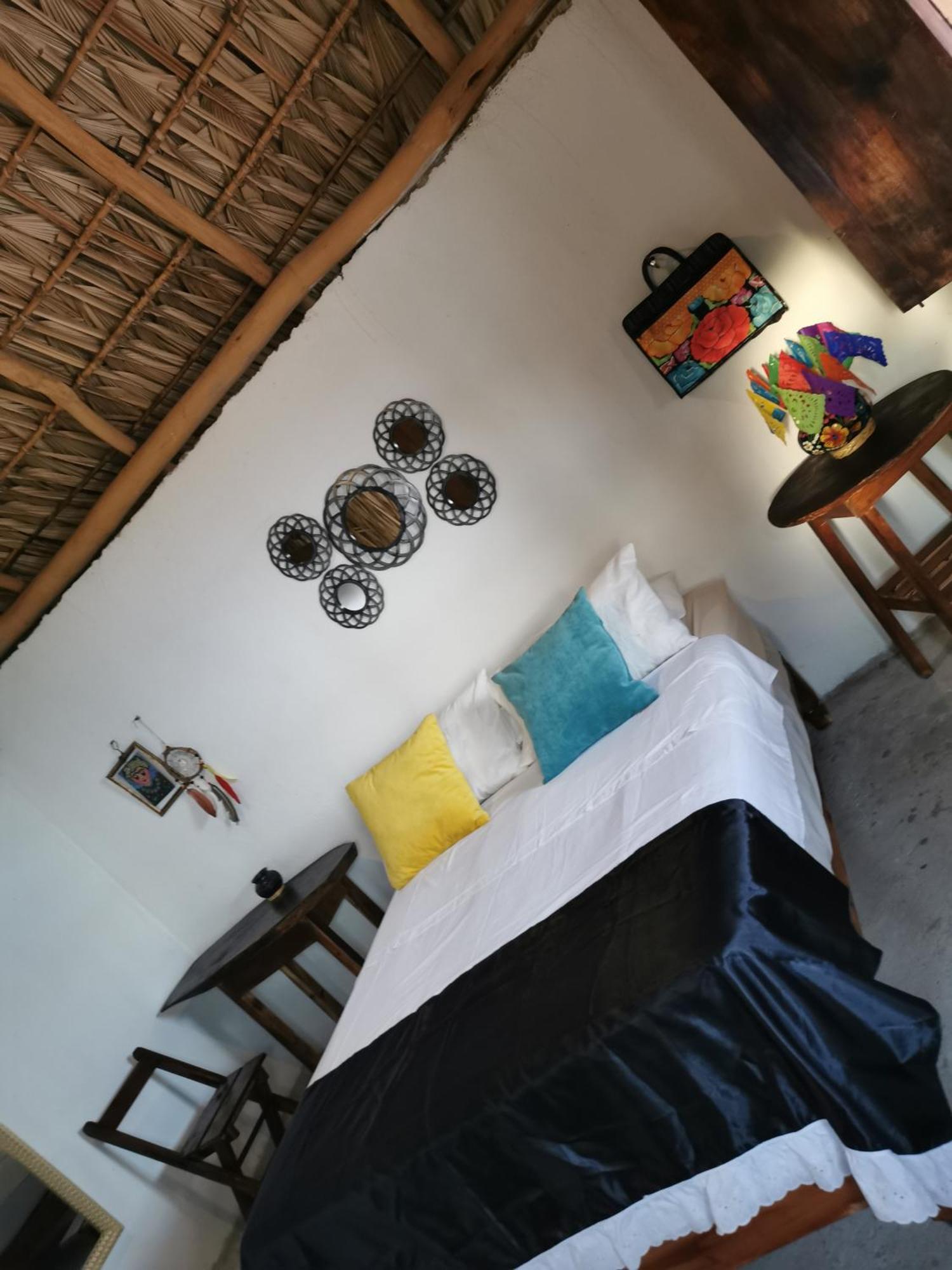 La Maxima & Lgbt Hotell Zipolite Rum bild