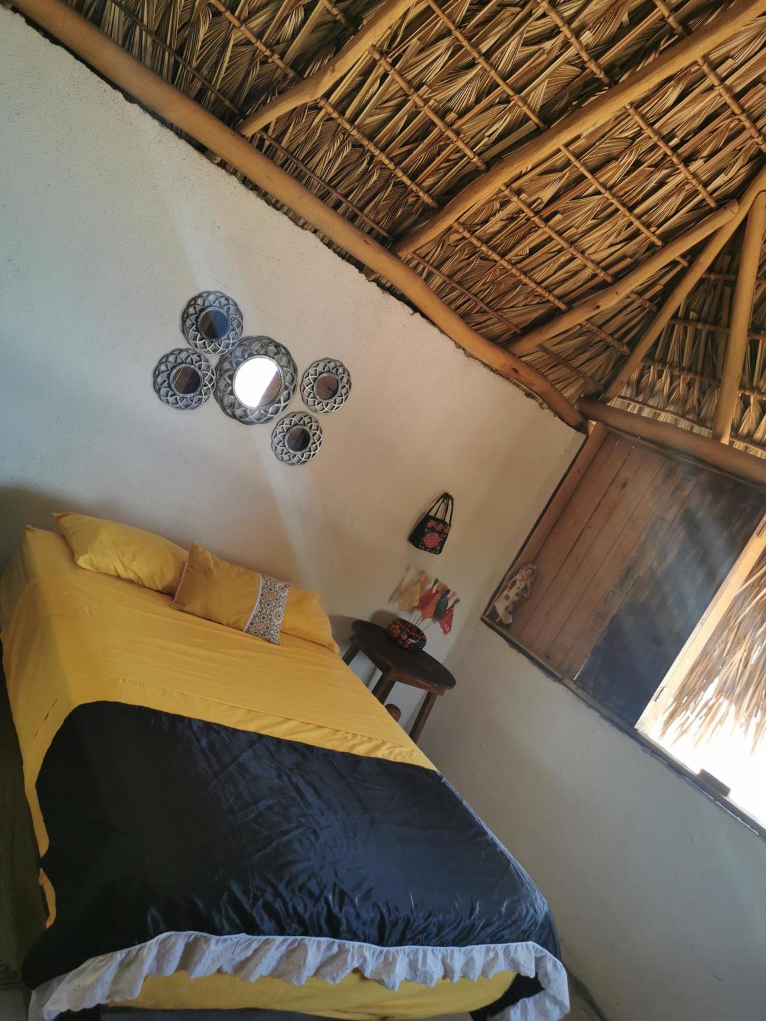 La Maxima & Lgbt Hotell Zipolite Rum bild
